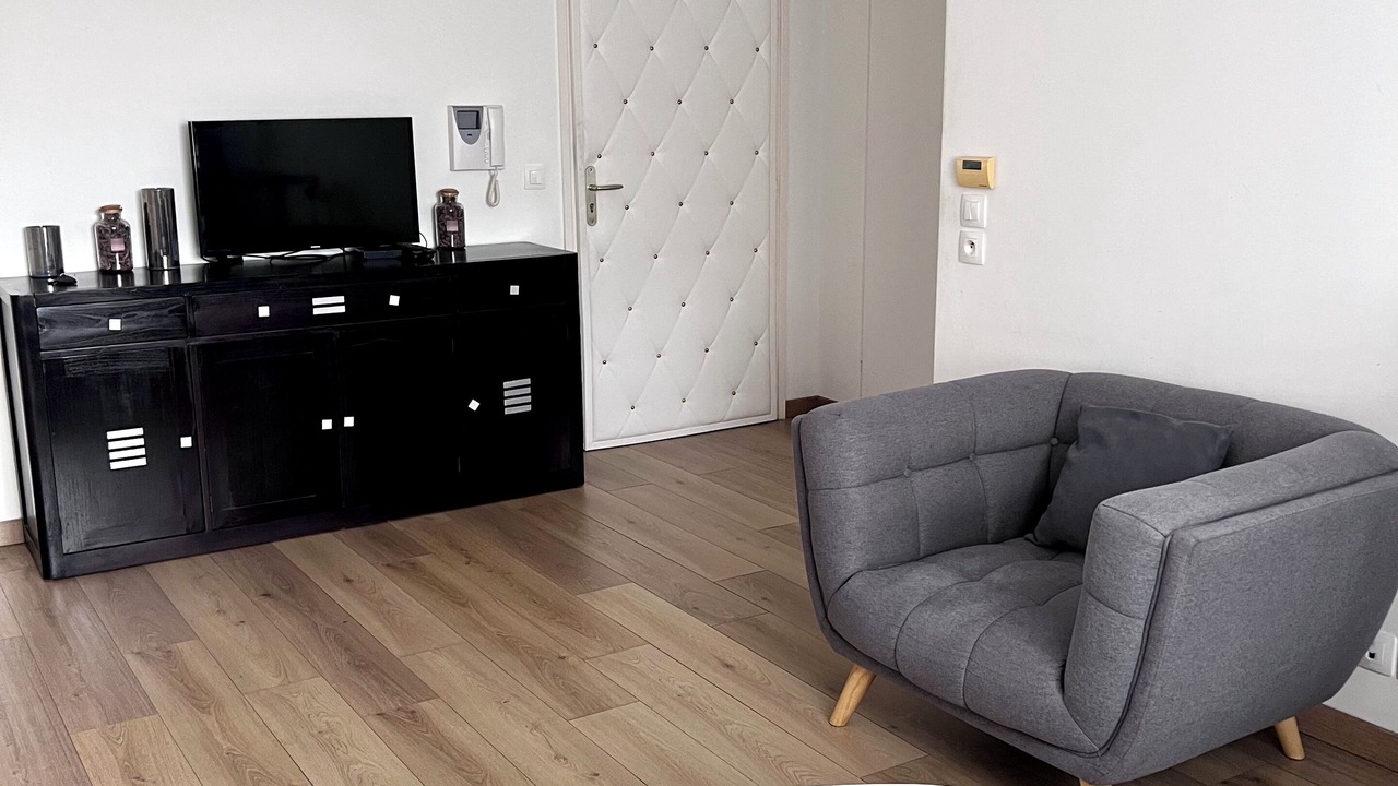 Photo of Livingroom in Saint-Pierre-du-Perray