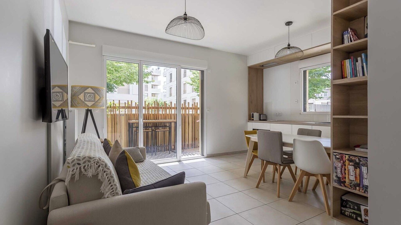 Photo of Others in Le Bourg - Gare De Vaise