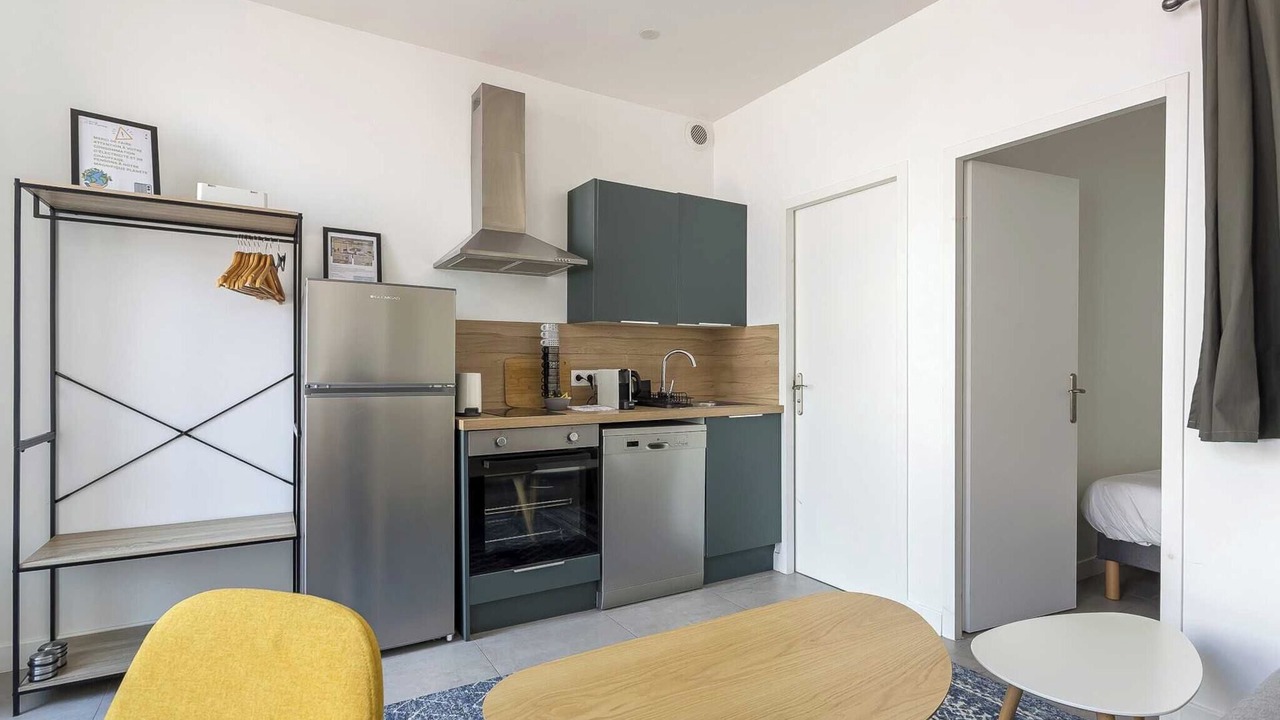 Photo of Livingroom in Charpennes - Charmettes