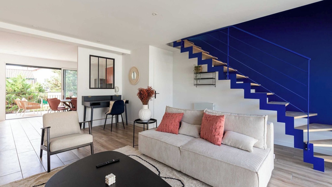 Photo of Livingroom in Leon Blum - Bon Coin