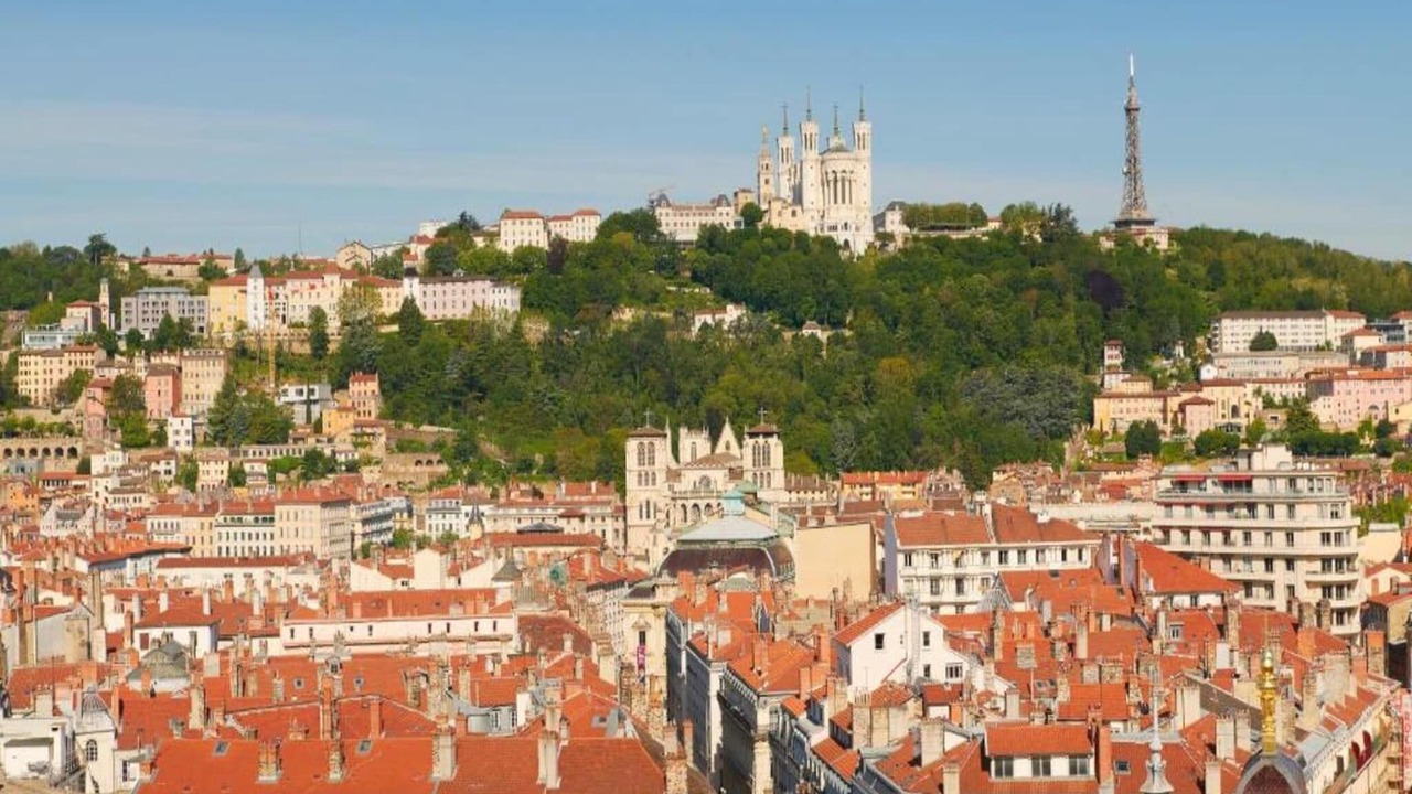 Photo of Others in Republique - Tolstoi