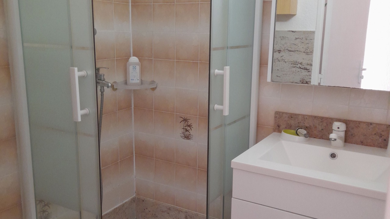 Photo of Bathroom in Les Hauts de Canet