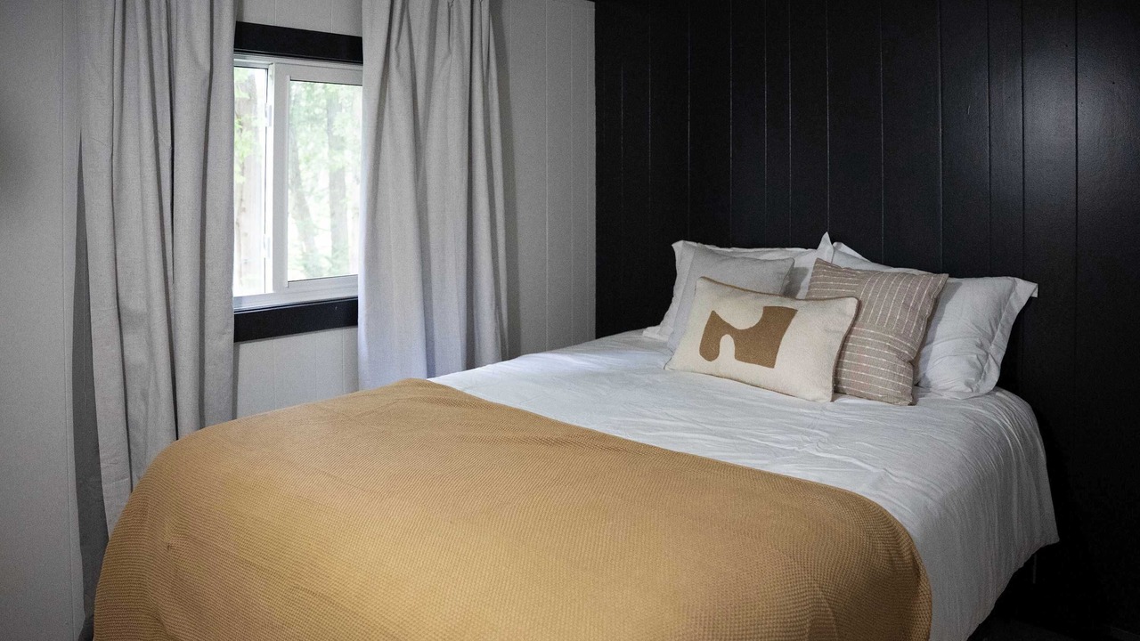 Photo of Bedroom in Tobermory