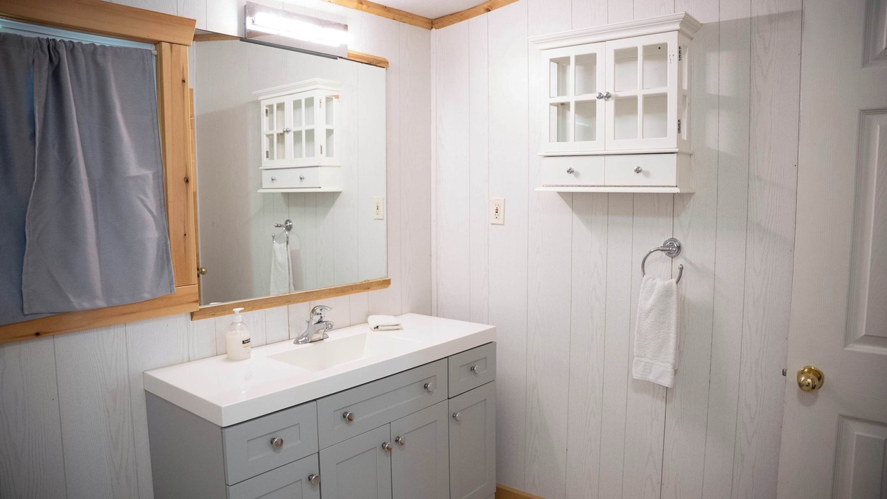 Photo of Bathroom in Tobermory
