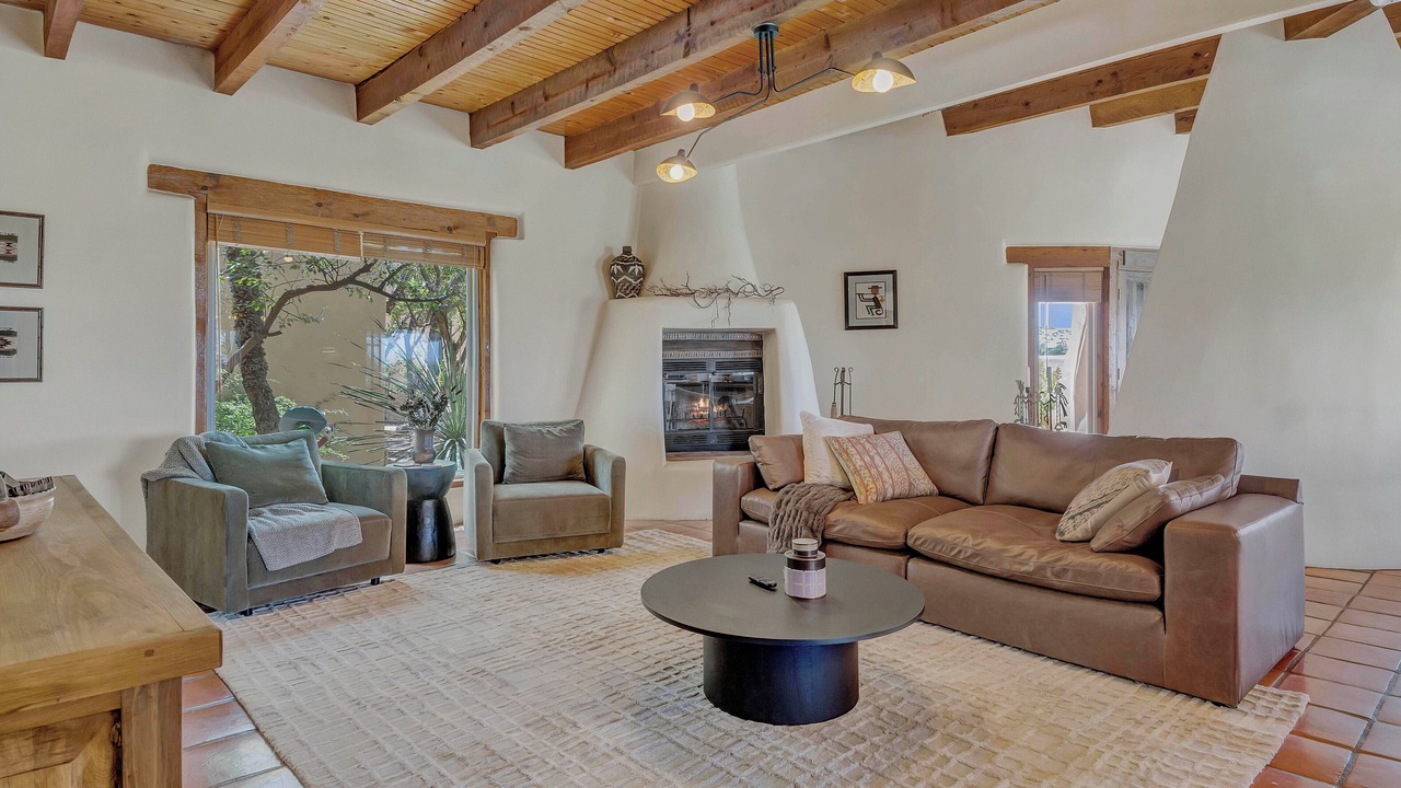 Photo of Livingroom in Mesilla Park