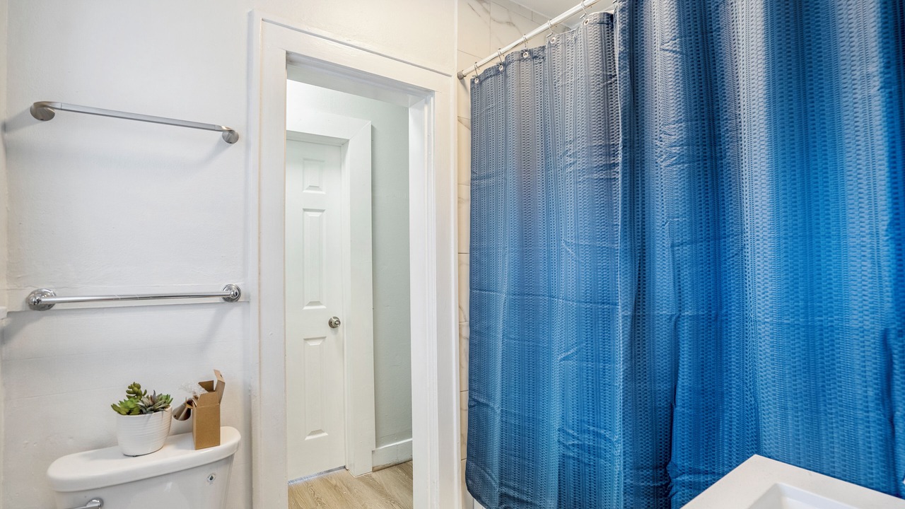 Photo of Bathroom in South Central Houston