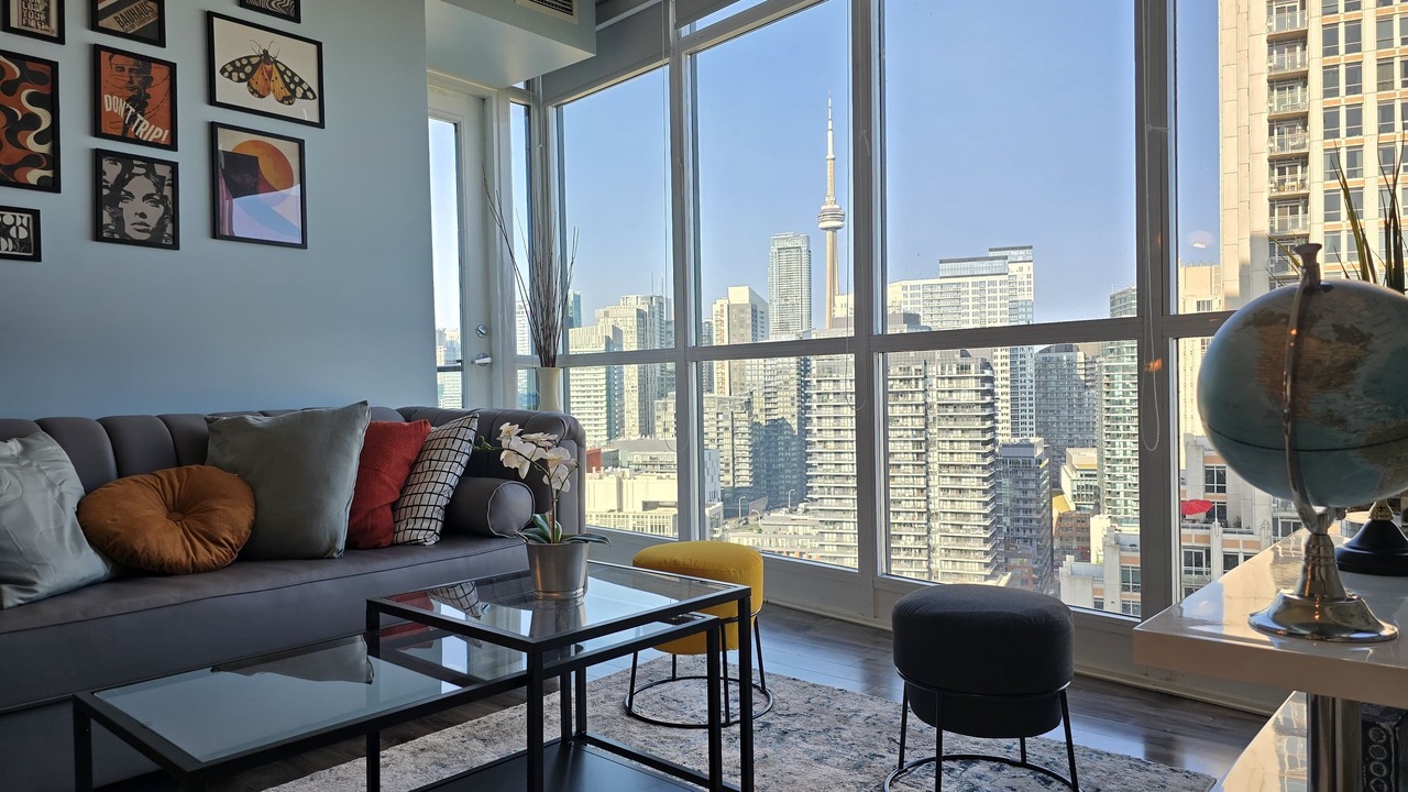 Photo of Livingroom in Fort York