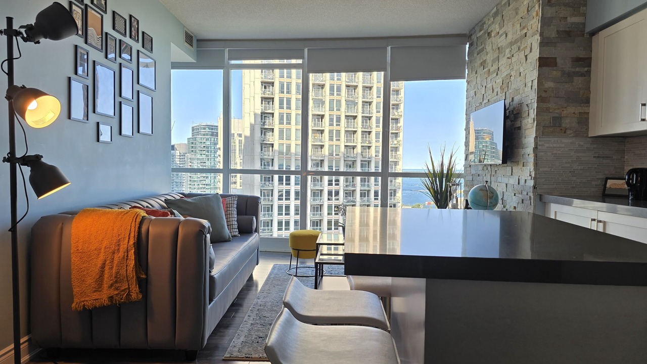 Photo of Livingroom in Fort York