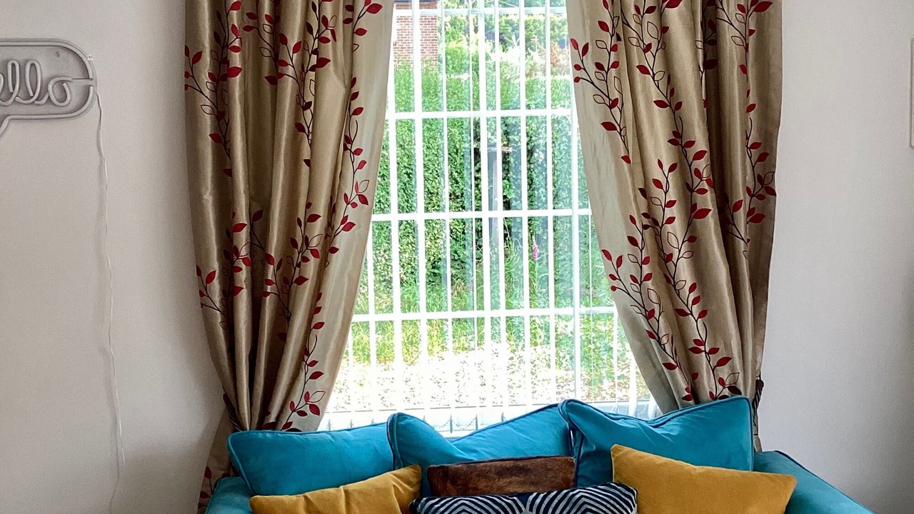 Photo of Livingroom in Crank