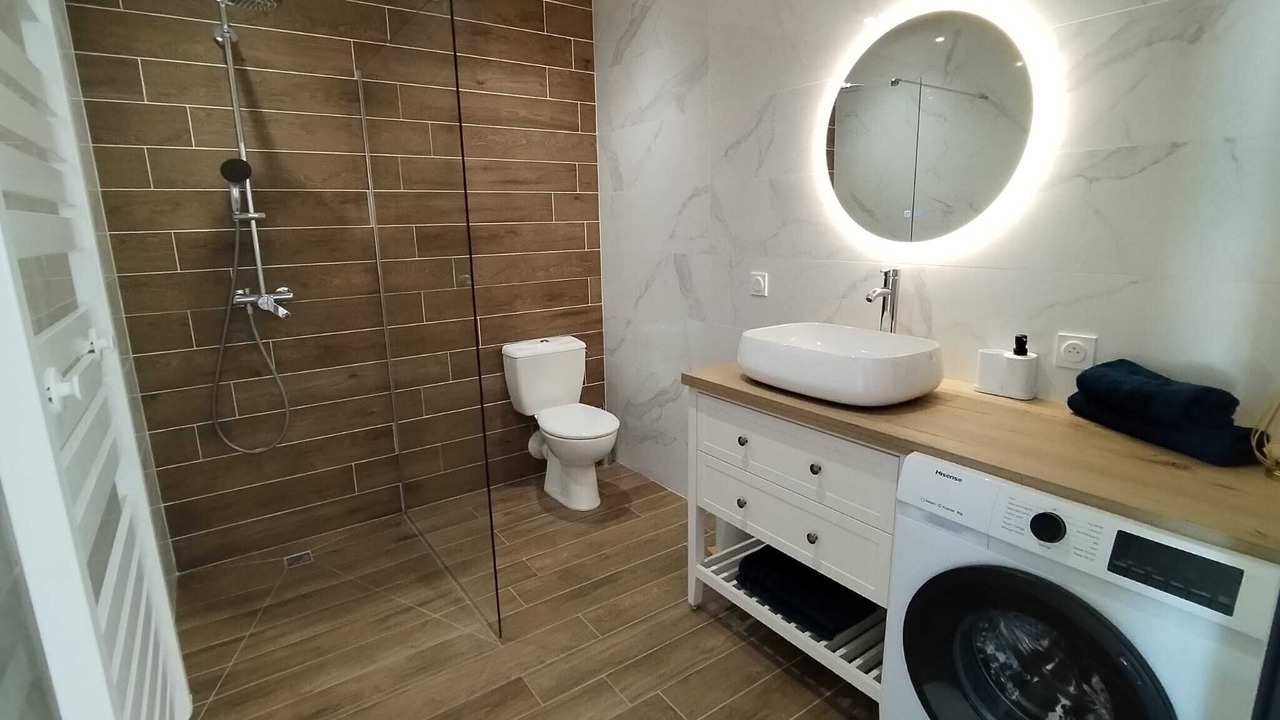 Photo of Bathroom in Rochemaure