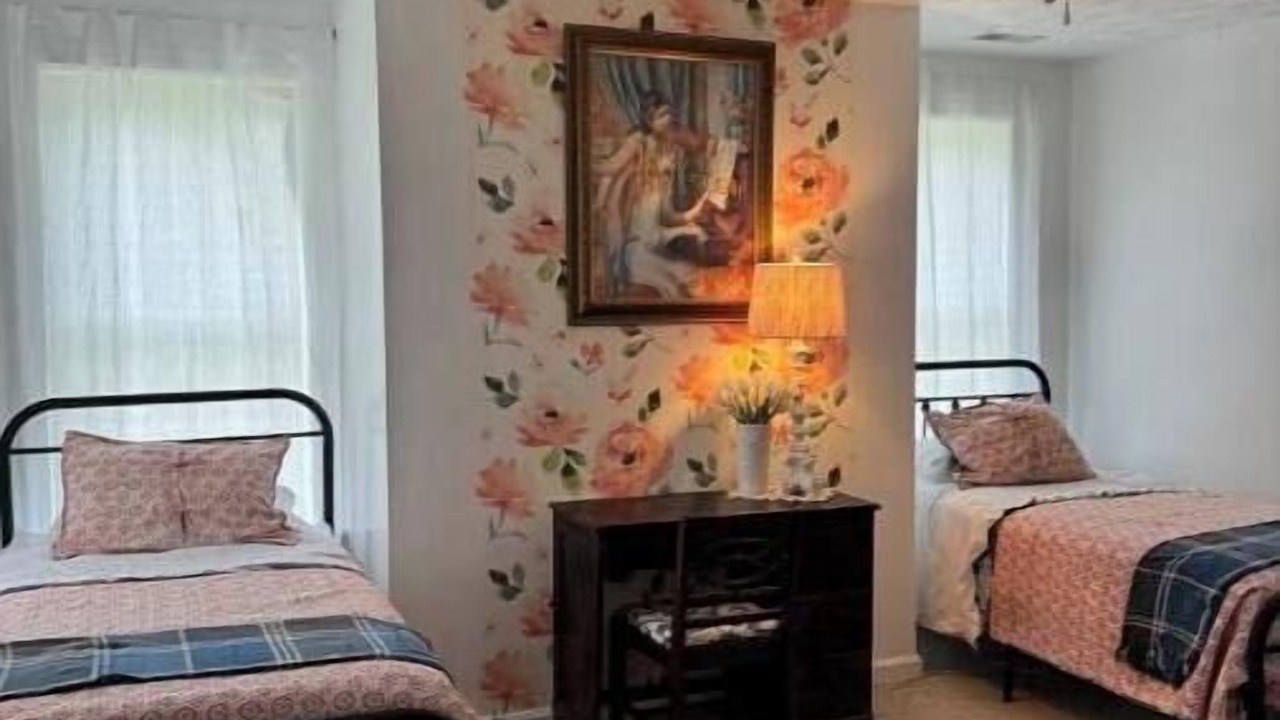 Photo of Bedroom in Foster