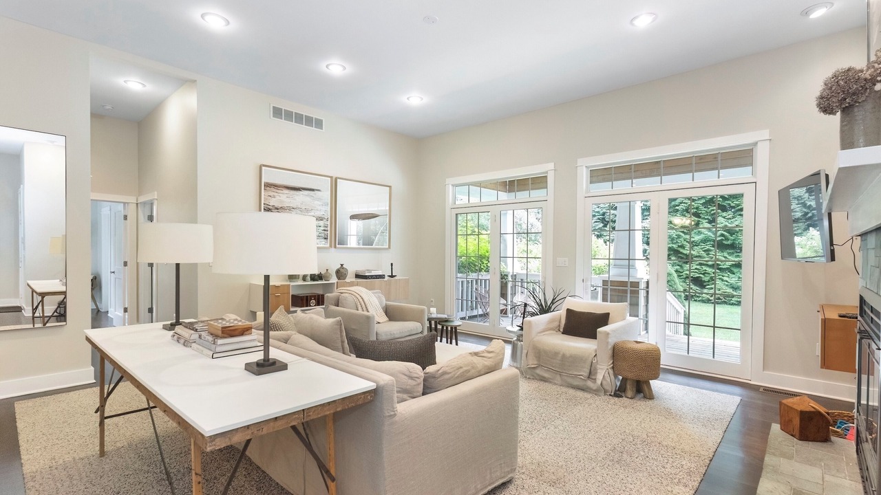 Photo of Bedroom in Lakeside