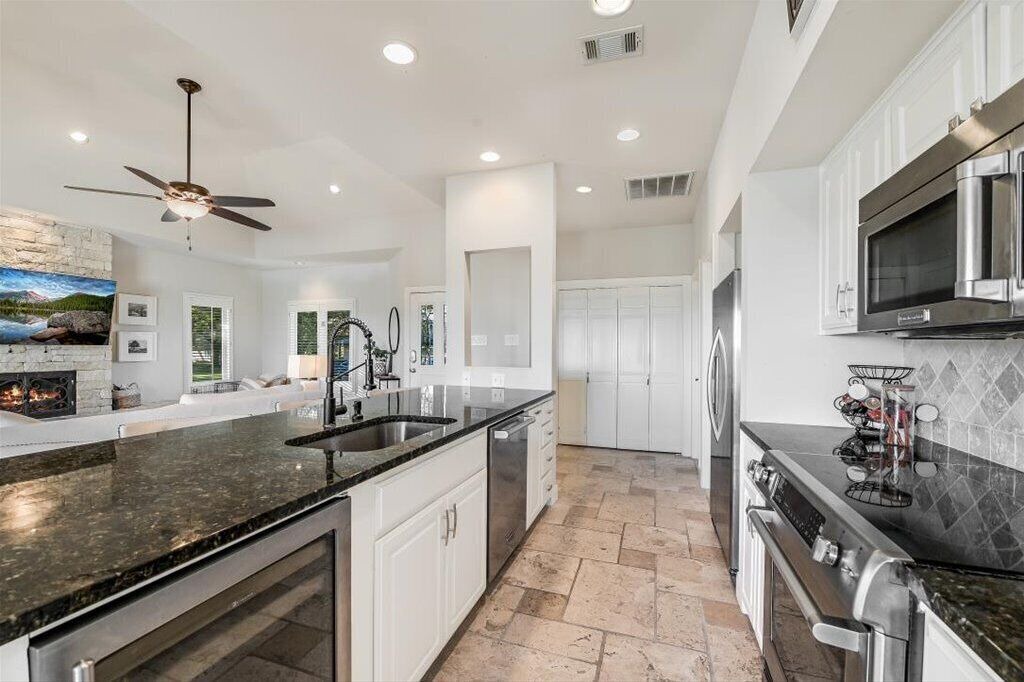 Photo of Kitchen in Barton Creek Lakeside
