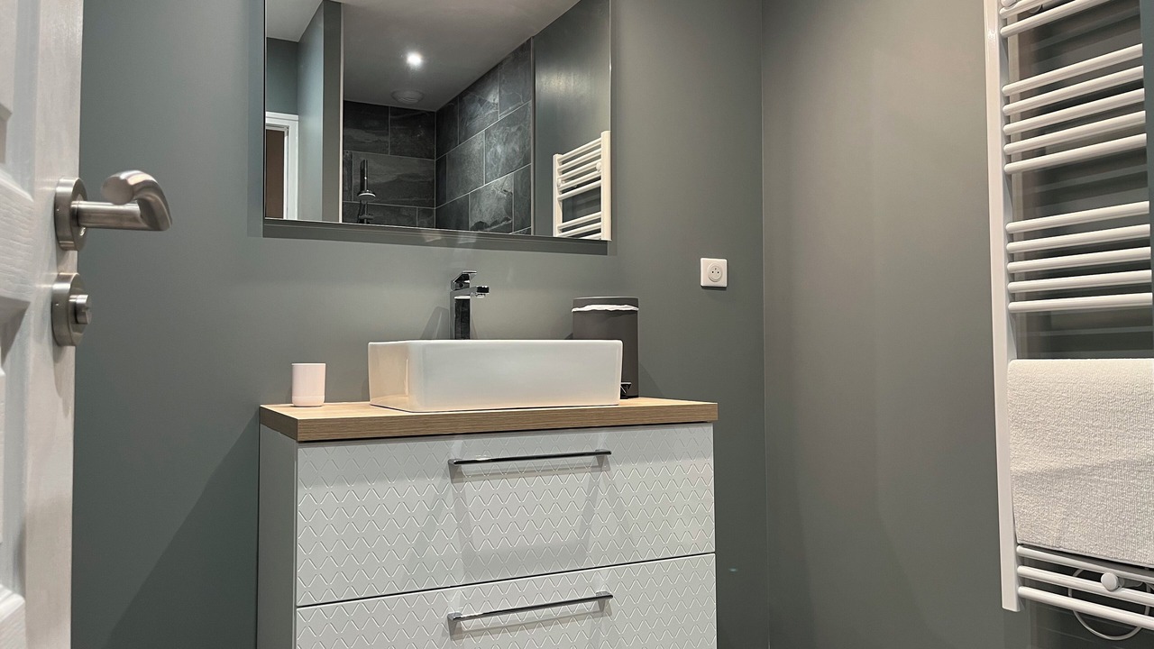 Photo of Bathroom in Creances