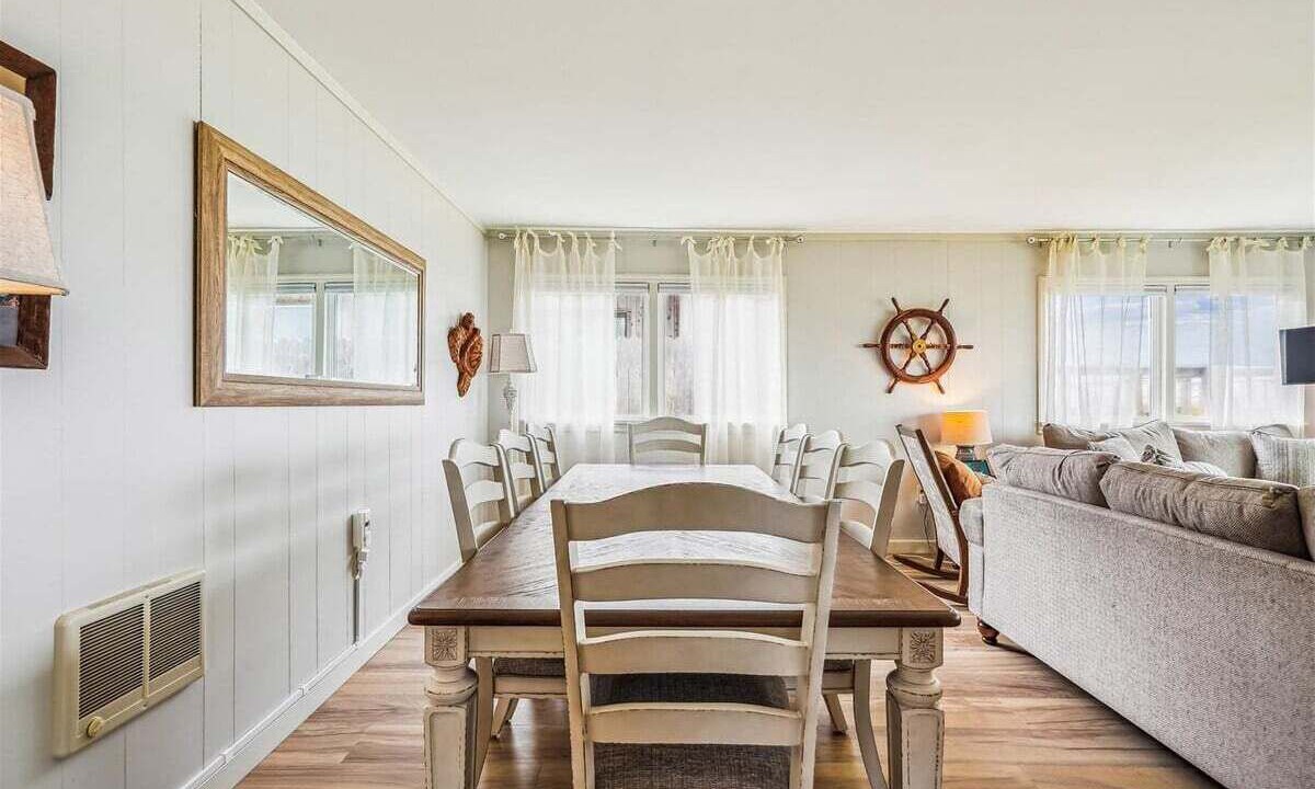 Photo of Others in Arch Cape