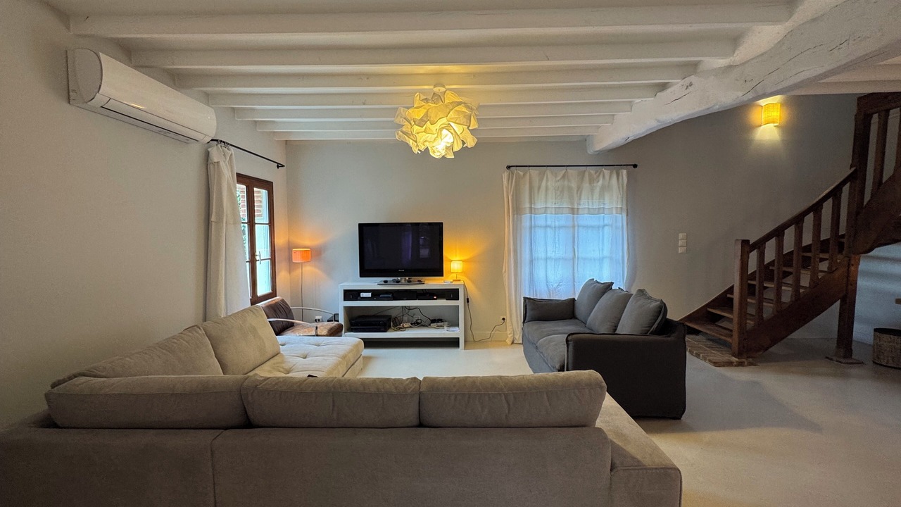 Photo of Livingroom in Ecretteville-sur-Mer
