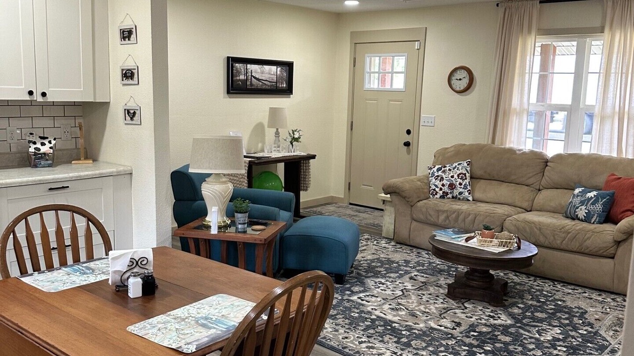 Photo of Livingroom in Houston