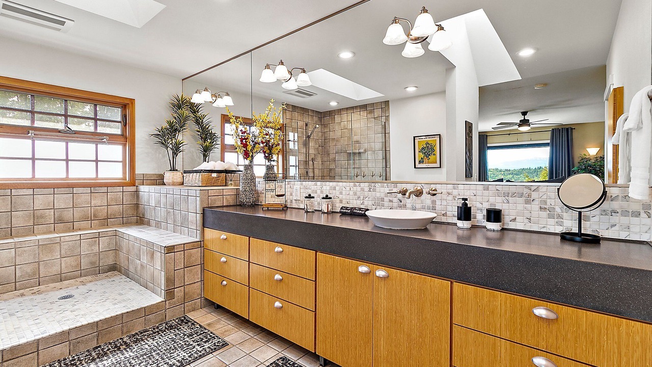 Photo of Others in Auburn