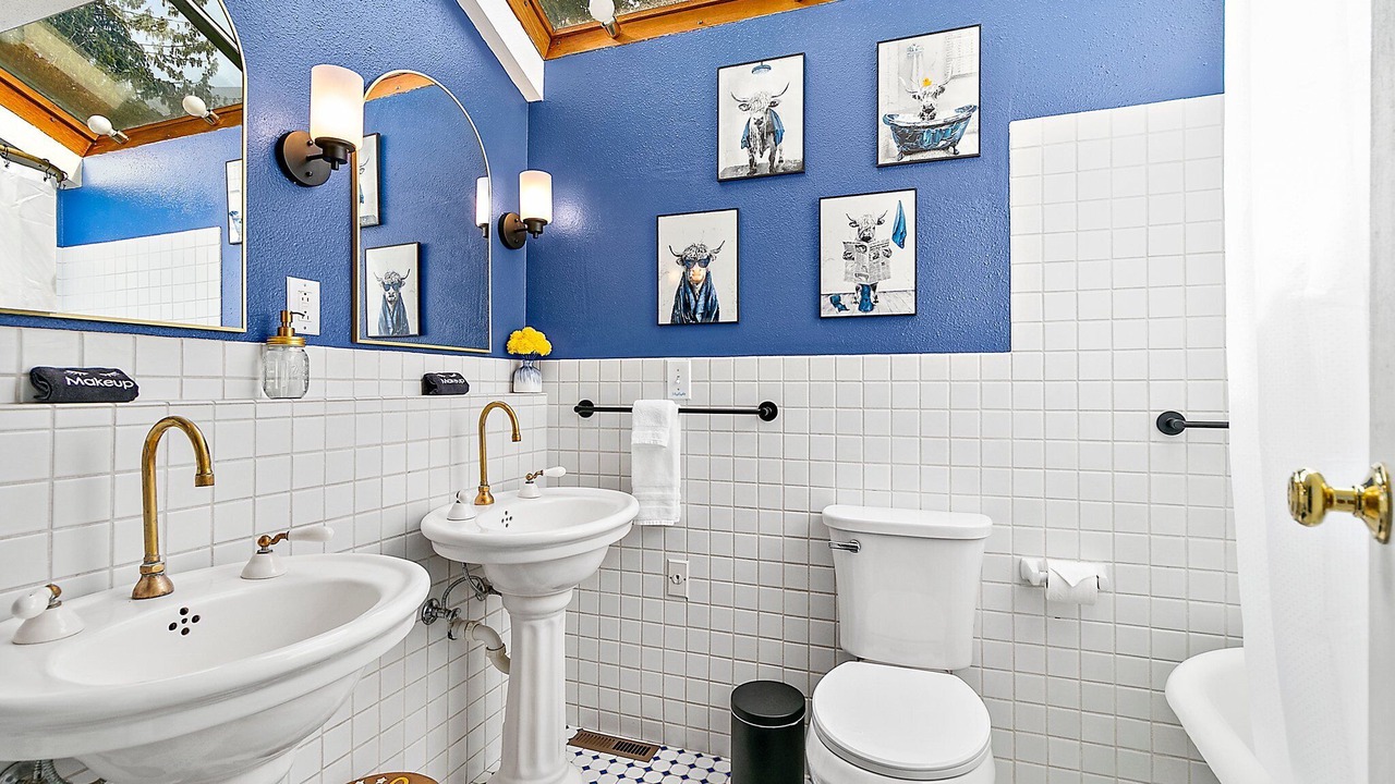 Photo of Bathroom in Auburn