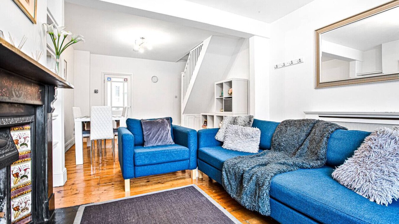 Photo of Livingroom in Henley