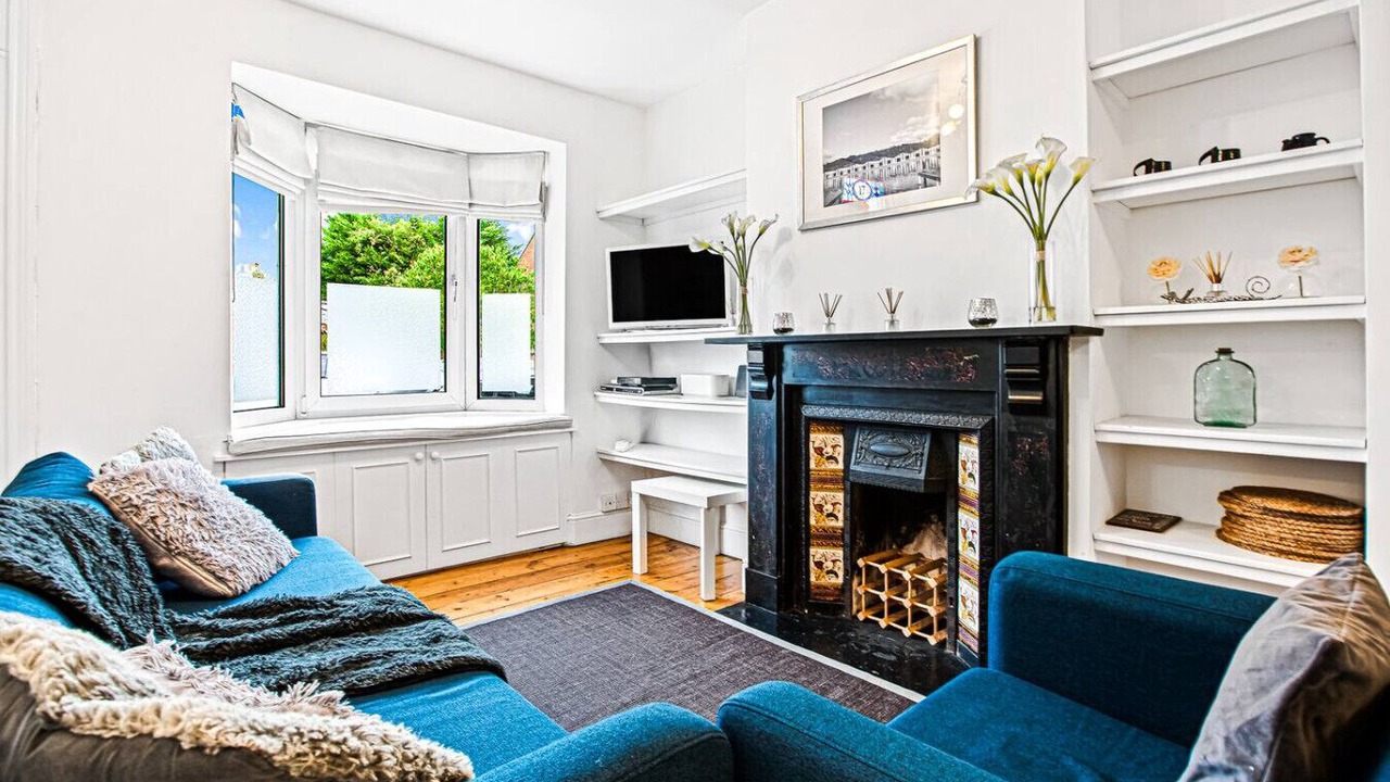 Photo of Livingroom in Henley