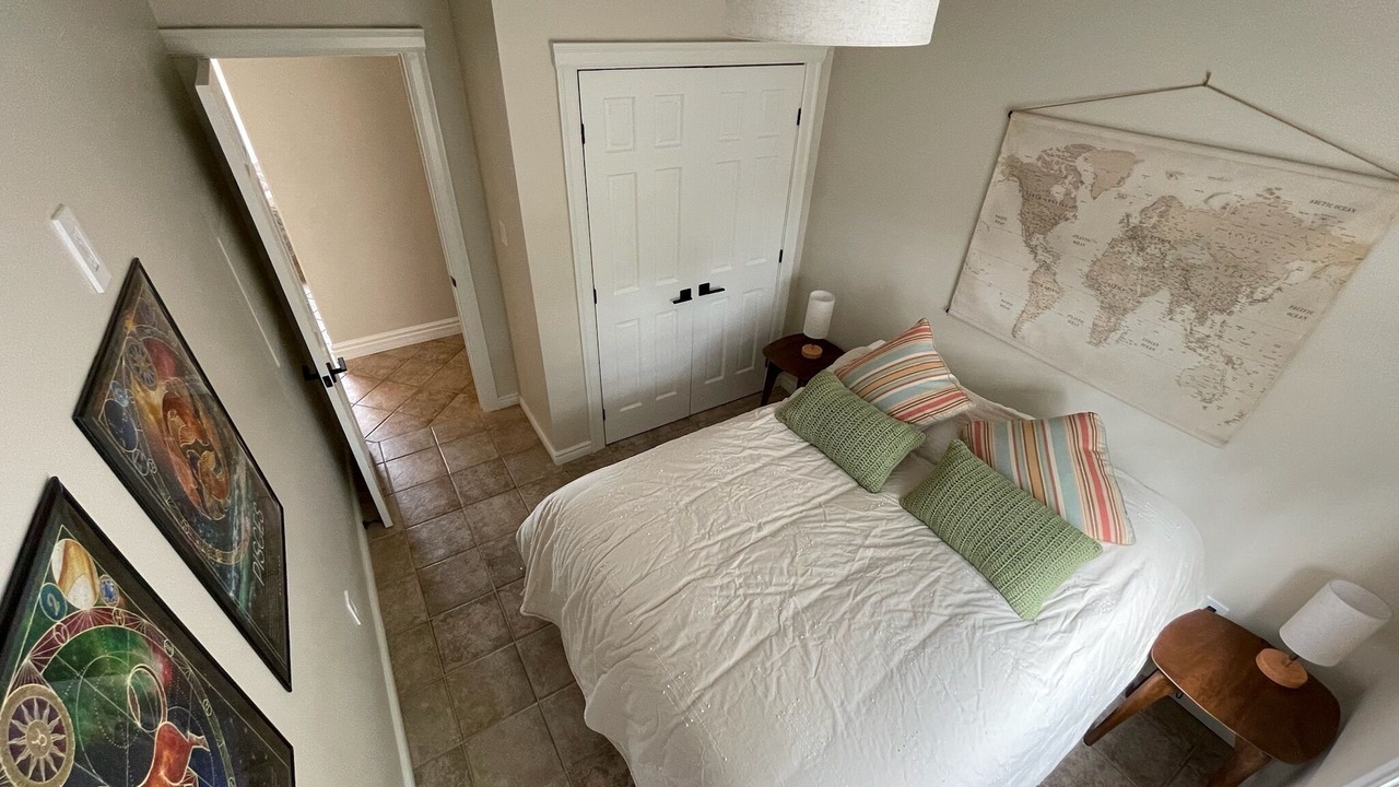 Photo of Bedroom in Black Rock