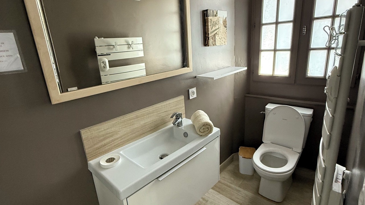 Photo of Bathroom in Houlgate