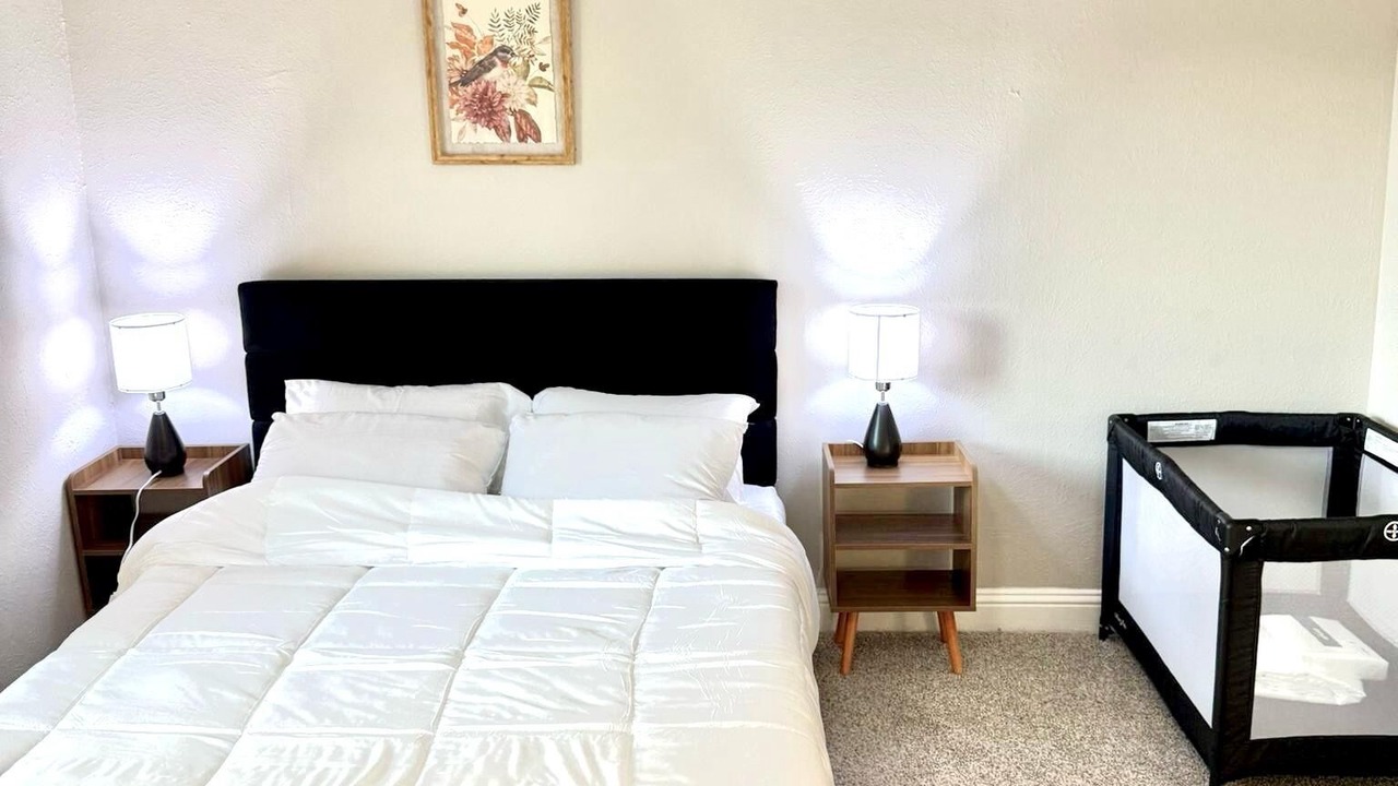 Photo of Bedroom in Addison