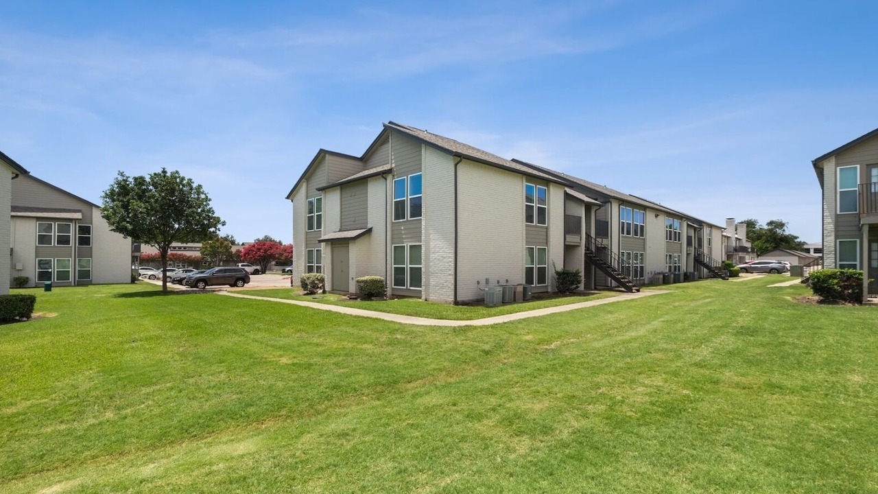 Photo of Outdoor in Addison