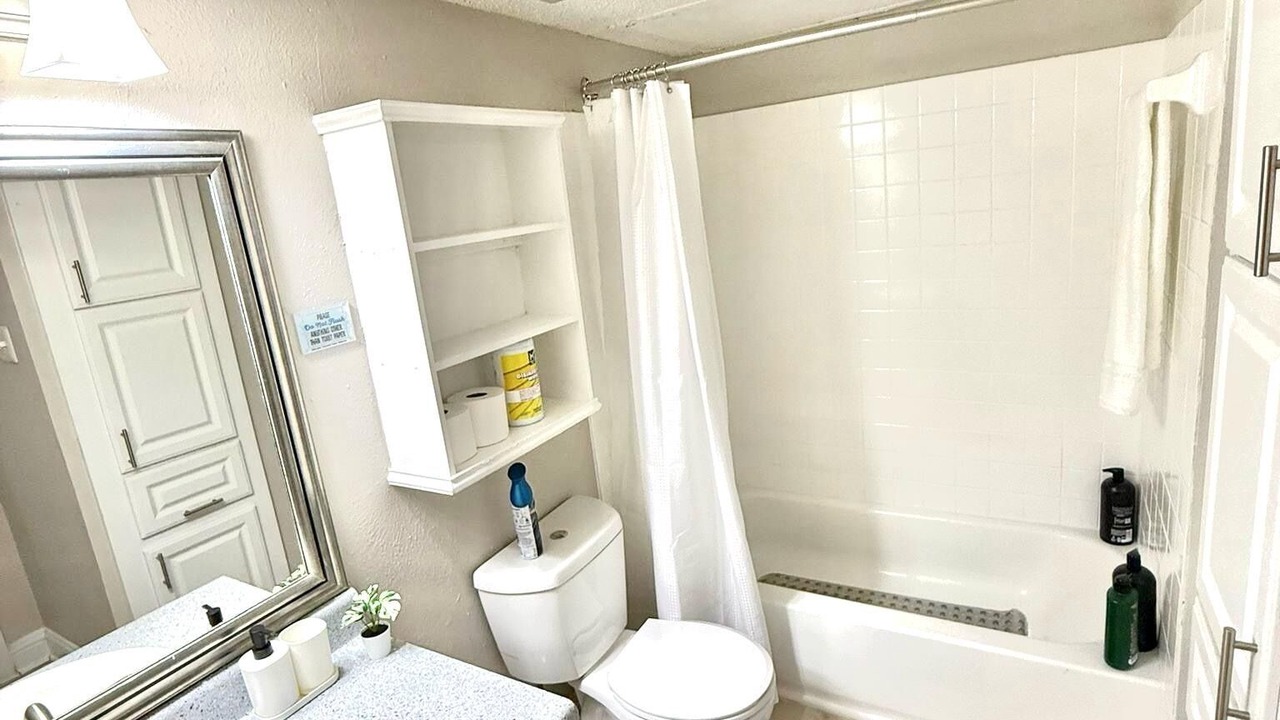 Photo of Bathroom in Addison