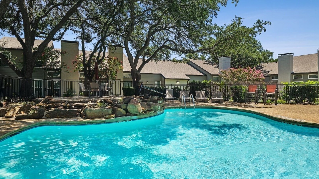 Photo of Outdoor in Addison