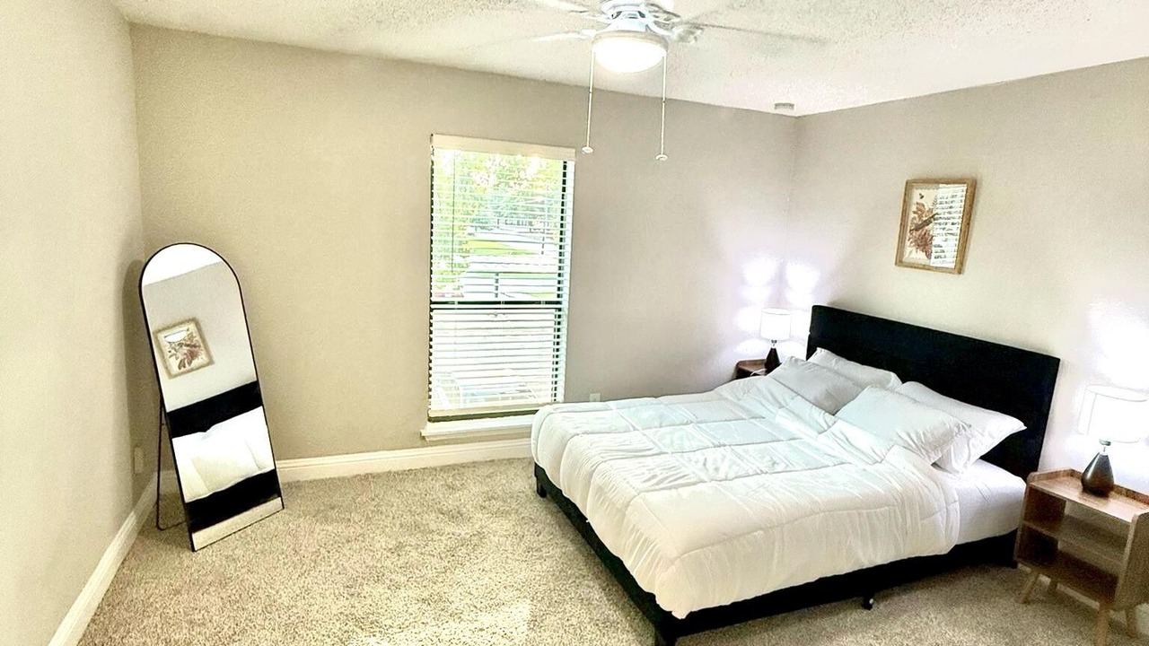 Photo of Bedroom in Addison