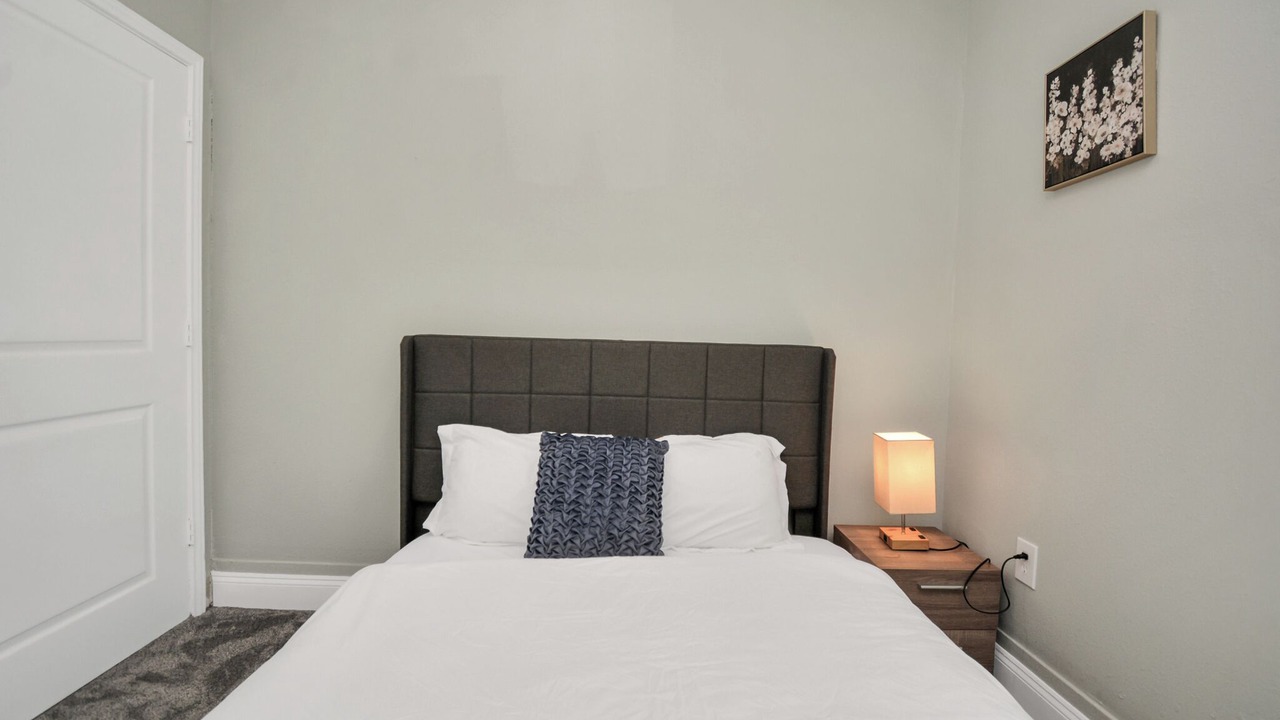 Photo of Bedroom in Greater East End