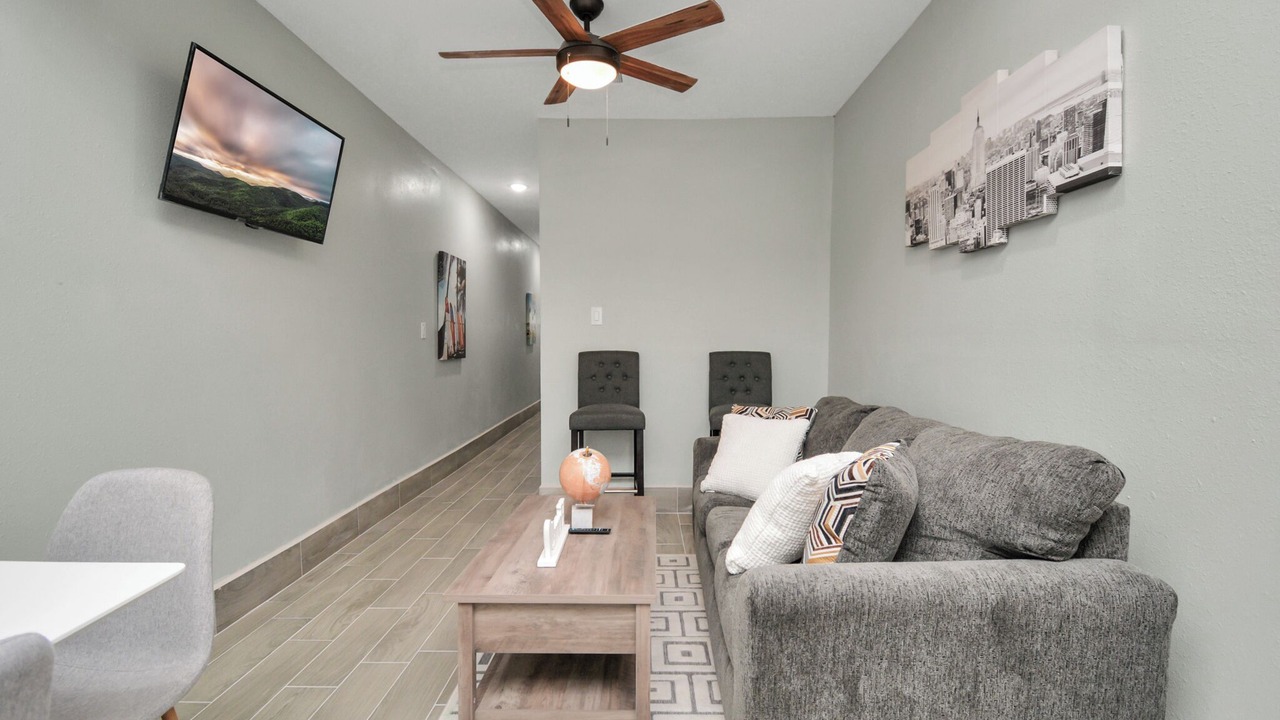 Photo of Livingroom in Greater East End