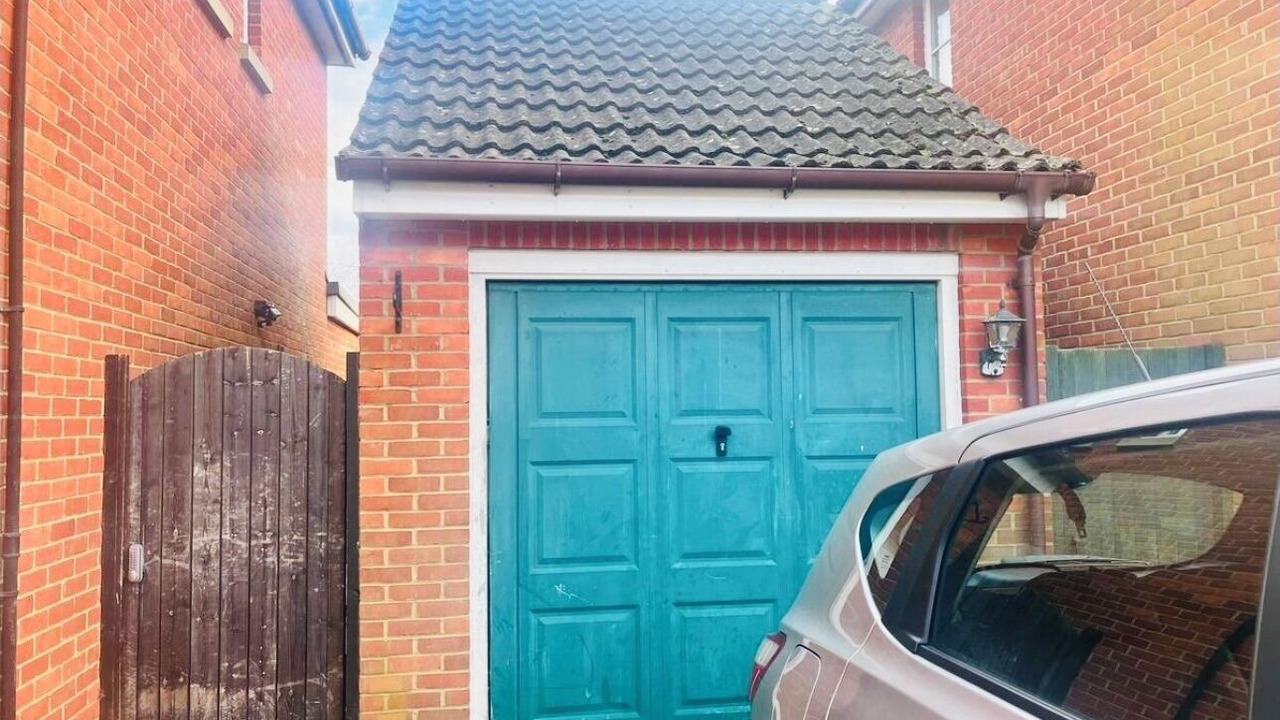 Photo of Outdoor in Kingsnorth