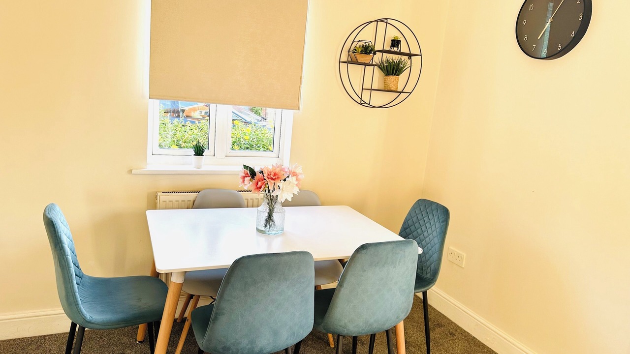 Photo of Others in Kingsnorth