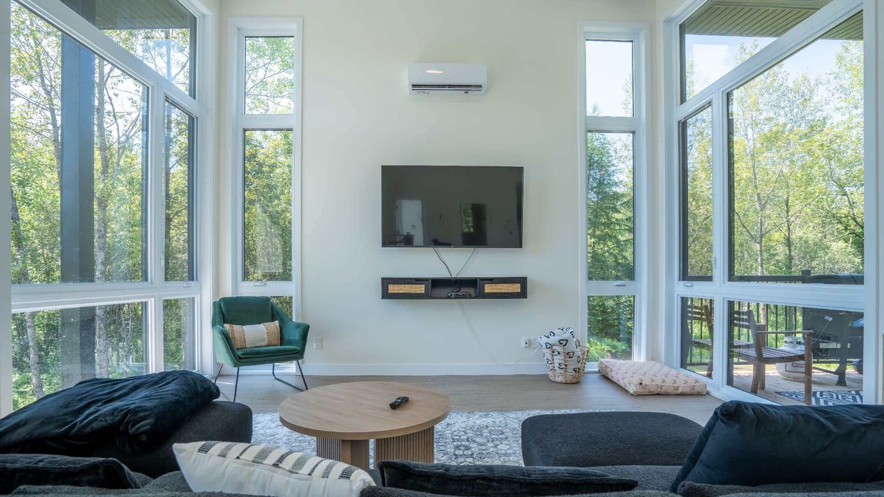 Photo of Livingroom in Weedon