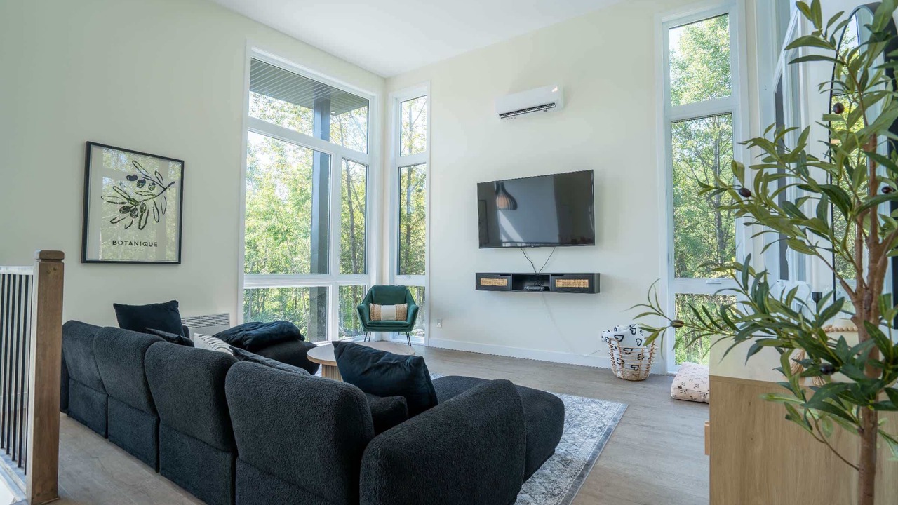 Photo of Livingroom in Weedon