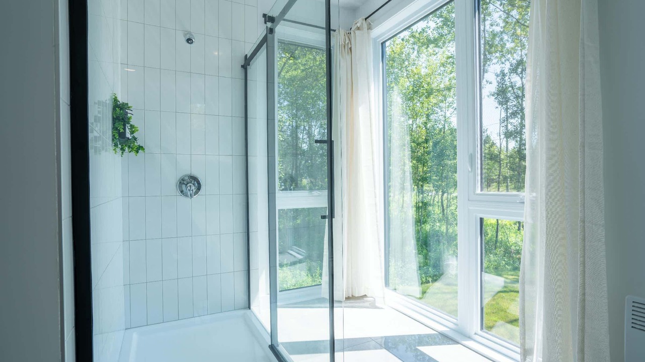 Photo of Bathroom in Weedon