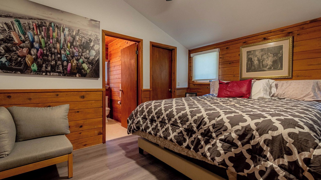 Photo of Bedroom in Fort Erie