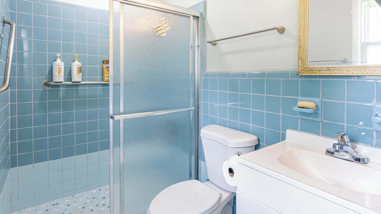 Photo of Bathroom in Newark