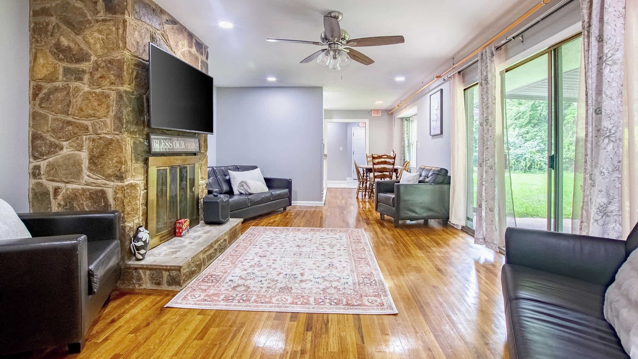 Photo of Livingroom in Newark