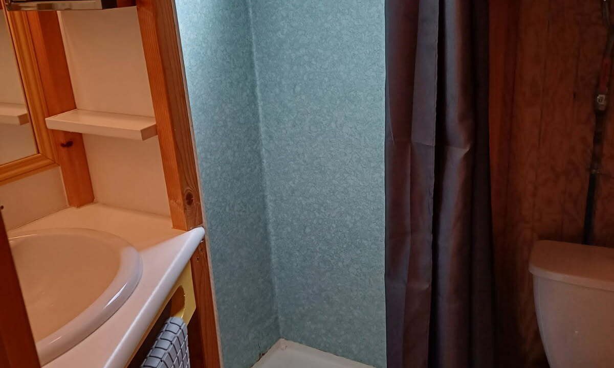 Photo of Bathroom in Saint-Remy-Sur-Durolle