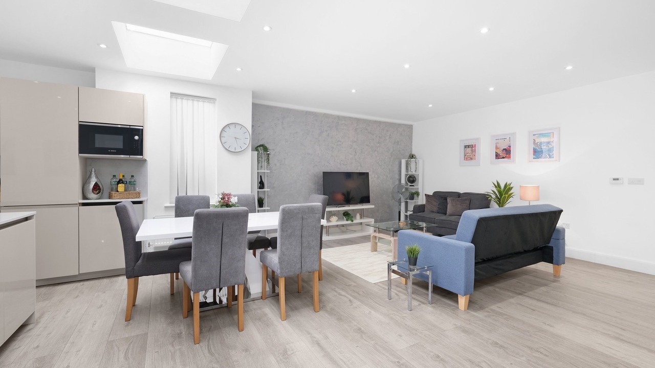 Photo of Livingroom in Edgware