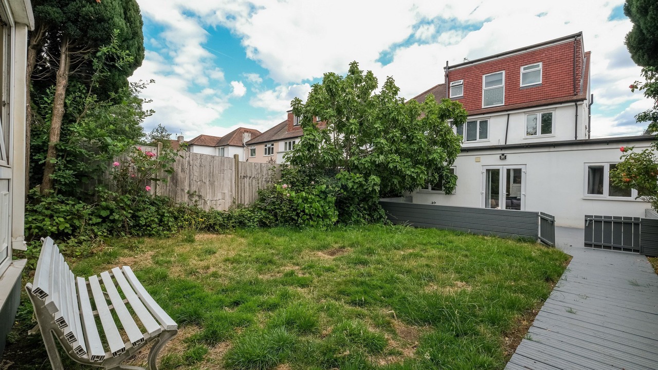 Photo of Patio Balcony in Edgware