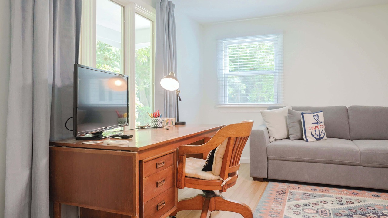 Photo of Livingroom in Monument Beach