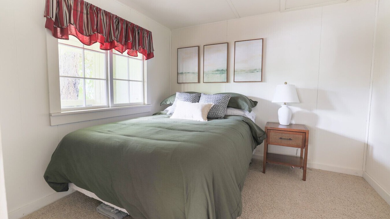 Photo of Bedroom in Colville