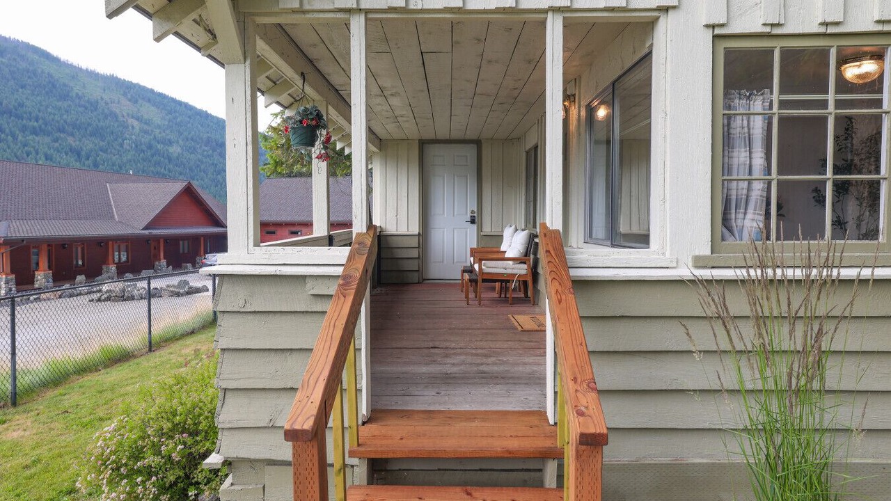 Photo of Others in Colville