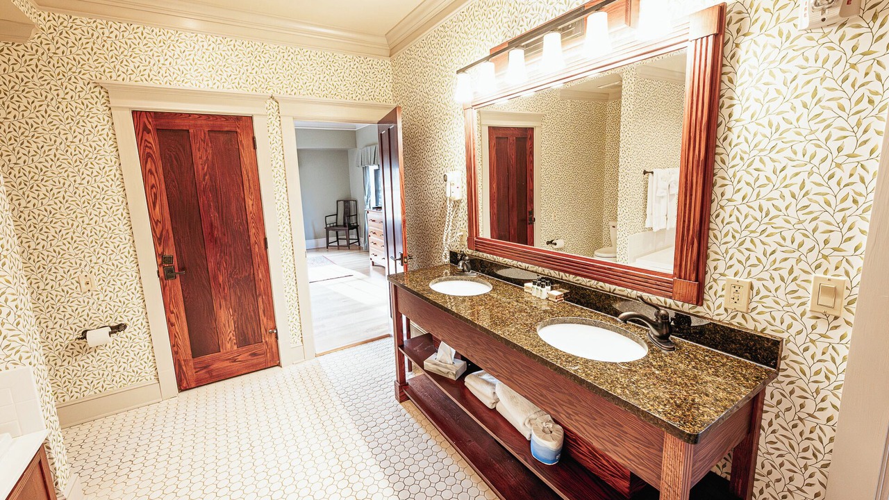 Photo of Bathroom in Shawnee On Delaware