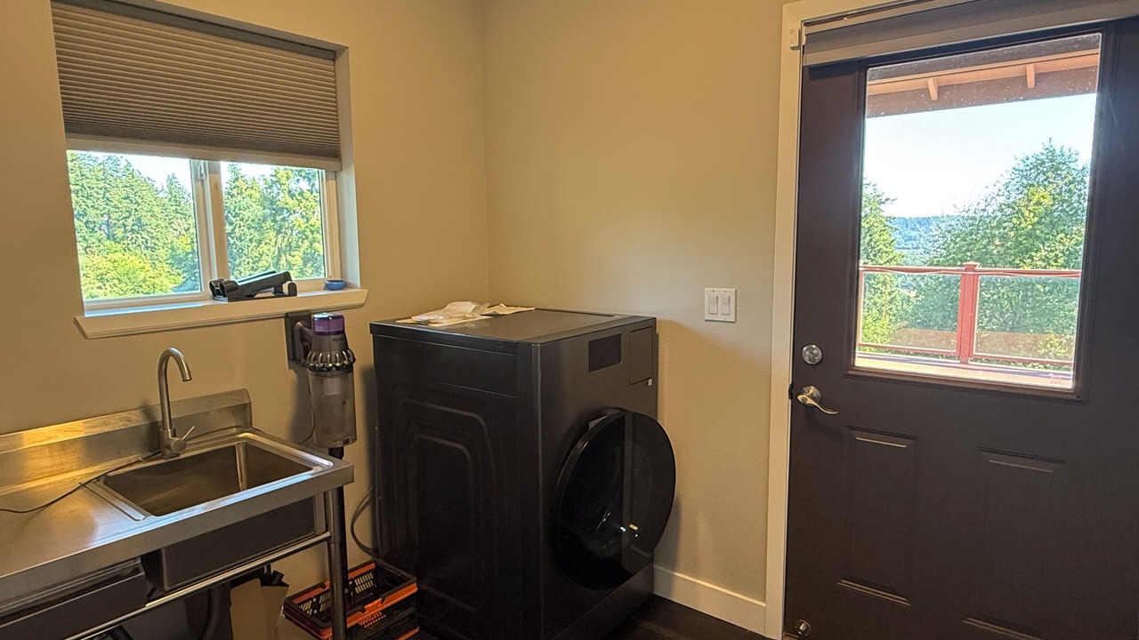 Photo of Others in Edgewood